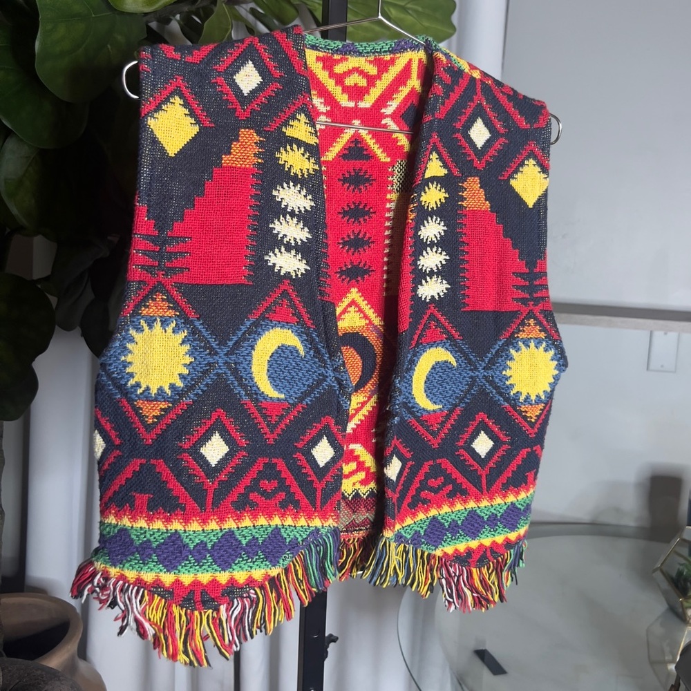 Vintage Celestial Geometric Patterned Vest Fringe Boho Western Knit Cowgirl EUC - Picture 2 of 3
